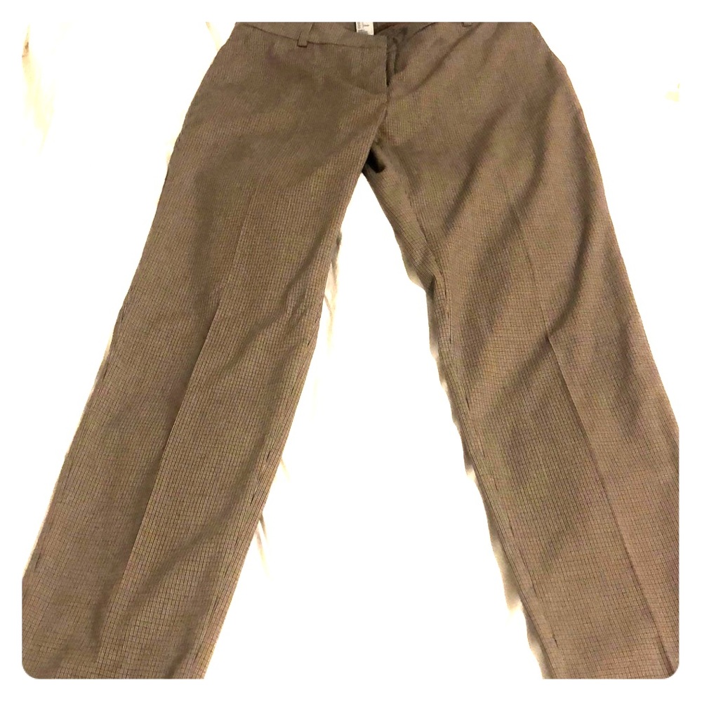 Skinny plaid pant from H&M. Size 6. Only worn once